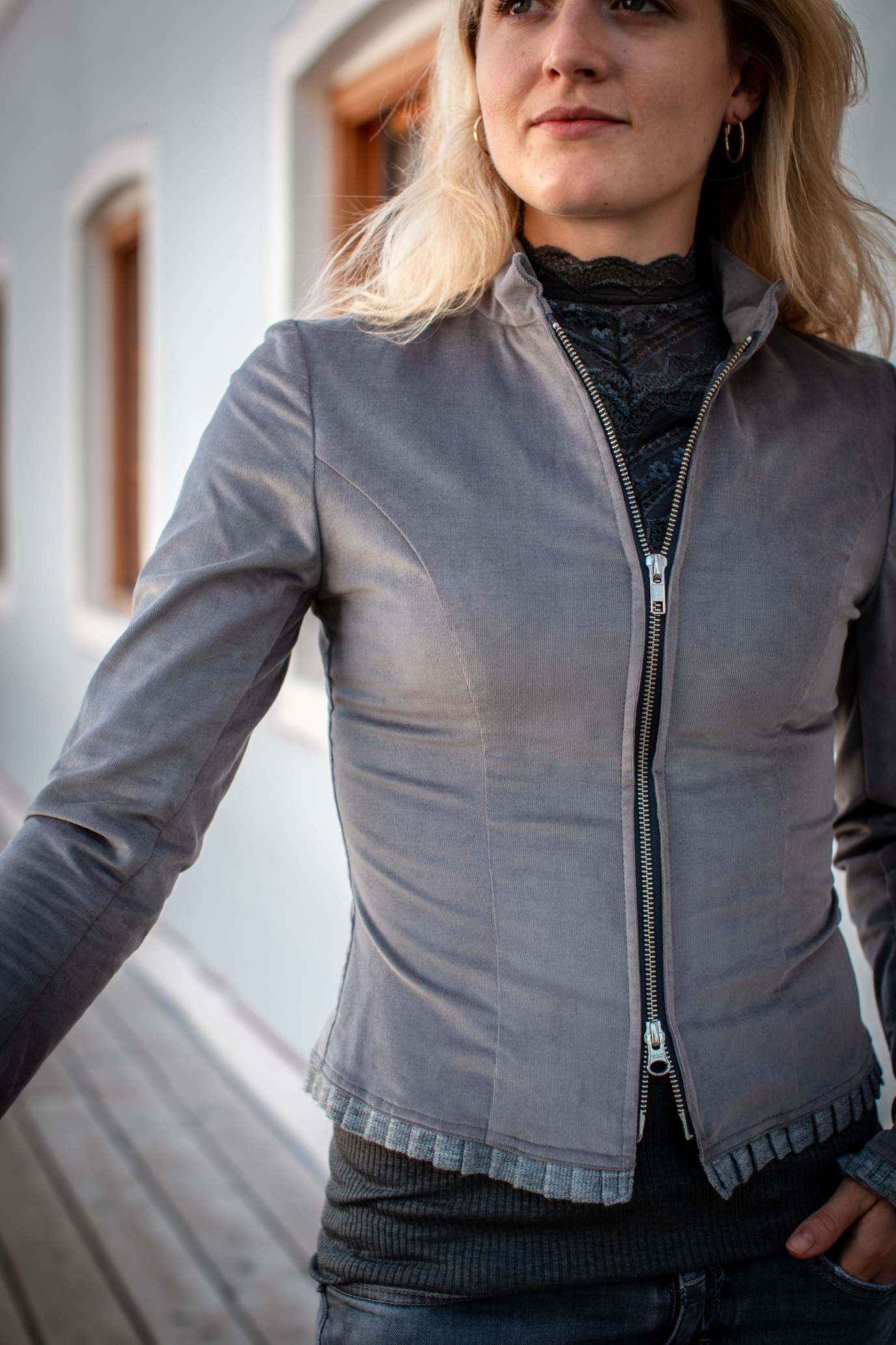 Stretchjacke aus Kord - Bella Susi Stretchjacke aus Kord - Bella Susi