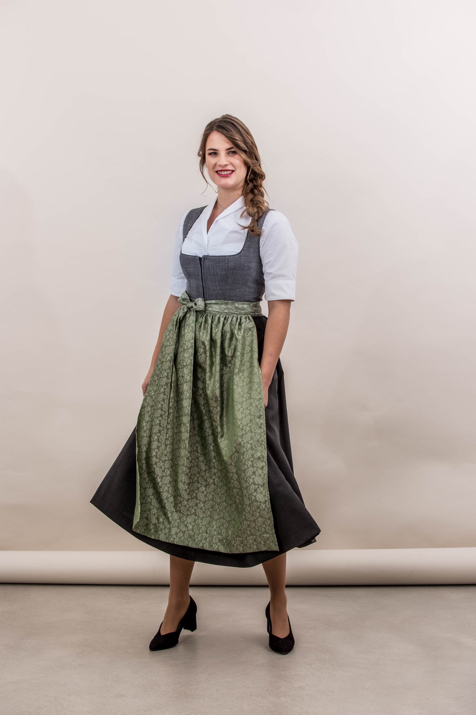 Karolin/80 - Dirndl ohne Schürze Karolin/80 - Dirndl ohne Schürze