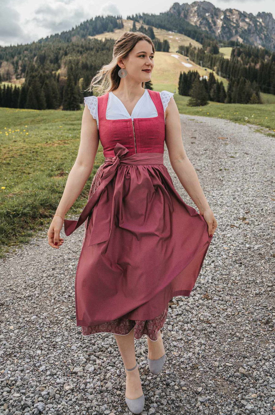 Dirndl Wiesn Pink - Kinga Mathe - 21.680911 Dirndl Wiesn Pink - Kinga Mathe - 21.680911